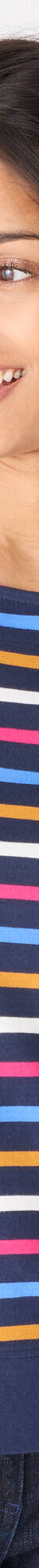 T-shirt marinière rayé manches longues, brodé "cœur" doré (marine / multicolore) T-shirt marinière rayé manches longues, brodé "cœur" doré (marine / multicolore)